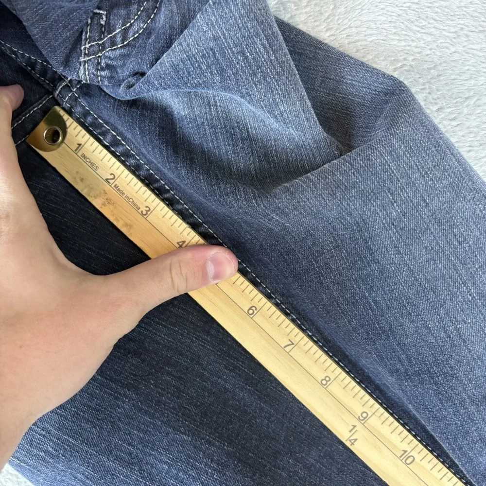 Levis levi 559